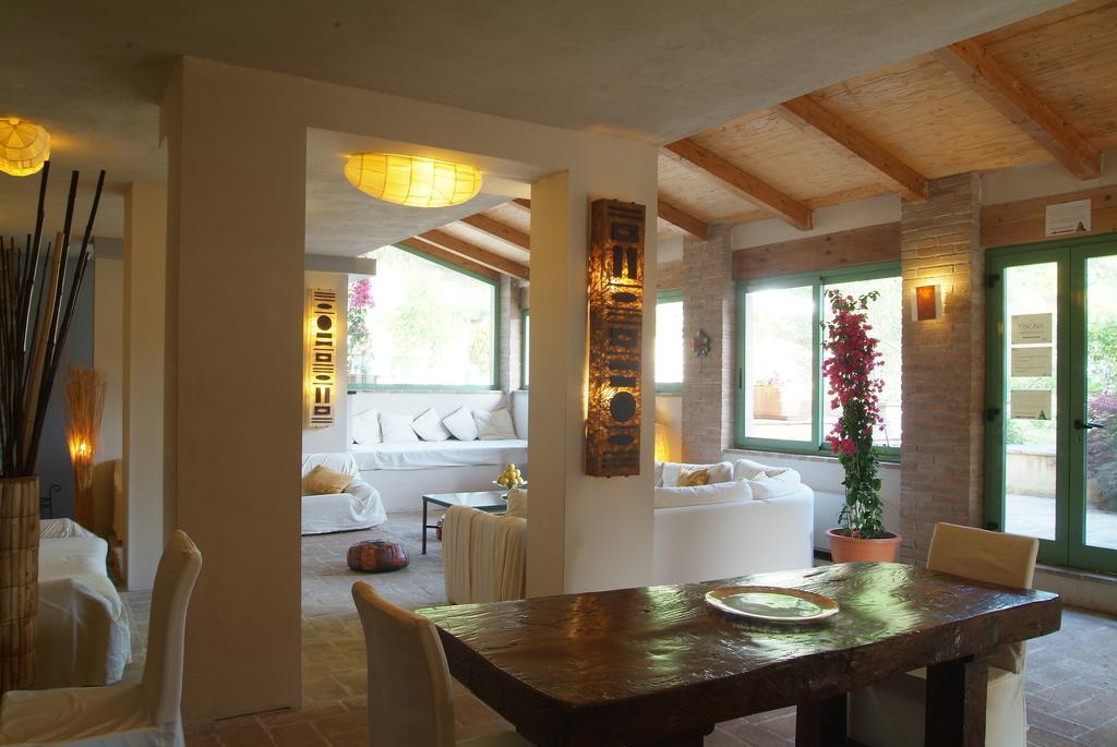 Le Torracce Agriturismo Olistico Hotel Valfabbrica Exterior foto